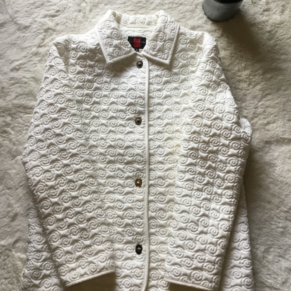 WOMENSWEAR GALLERY WHITE POLYESTER COAT SZ: SMALL